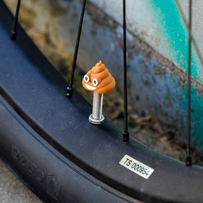 Sh!t happens | Capsterpiece Valve Cap
